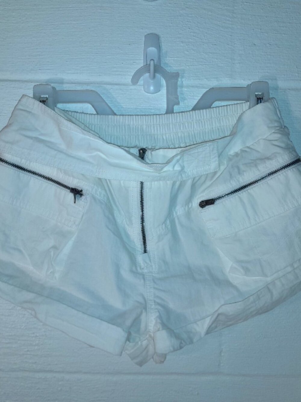 Free People Women's XS White Cargo Shorts Zip Pockets Belted Casual Summer